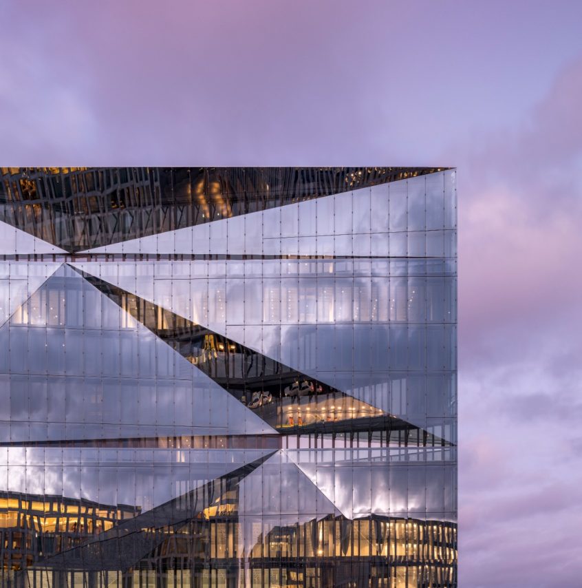 A new level of double-skin glass facade